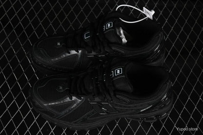 New Balance 1906R black