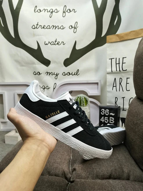 Adidas Gazelle white black