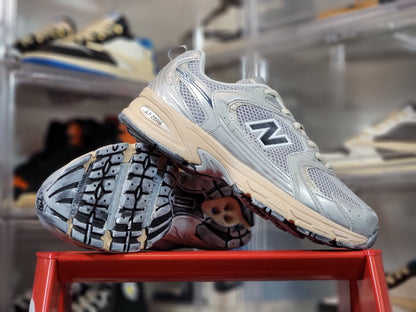 New Balance 530 metallic