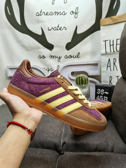 Gazelle indoor burgundy yellow