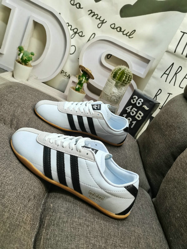 TOKYO white black