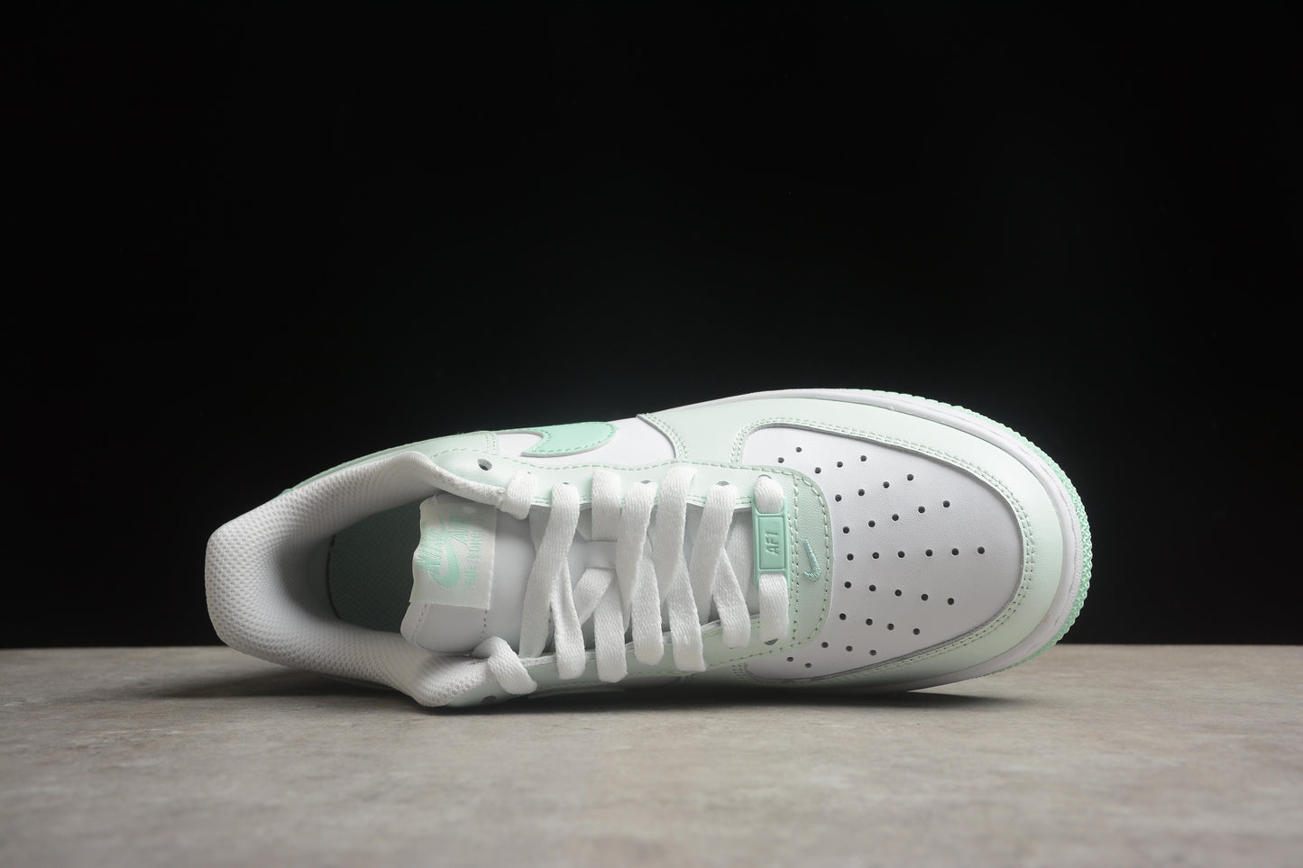Air Force 1 mint white core