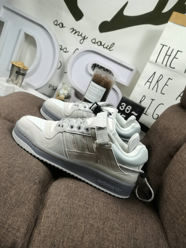 Forum x Bad Bunny light grey