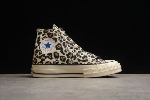 Converse leopard