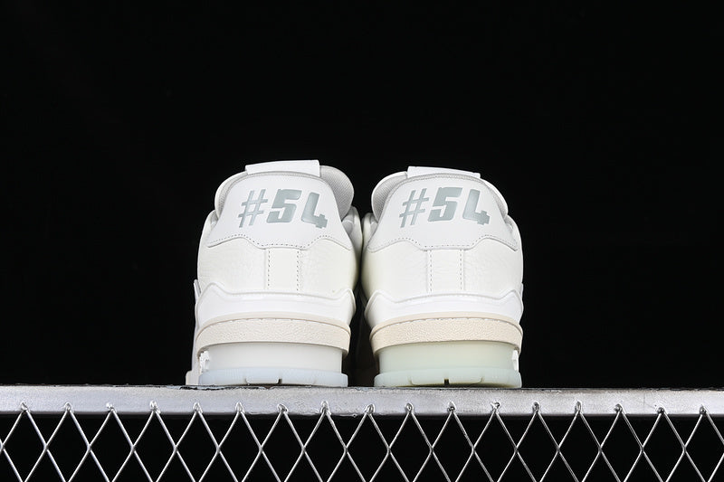 LV trainer signature white