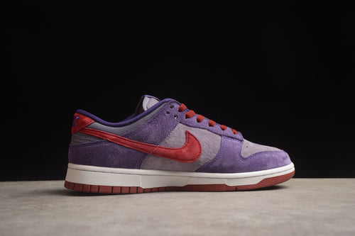 Dunk Low purple plum