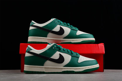 Dunk Low lottery green