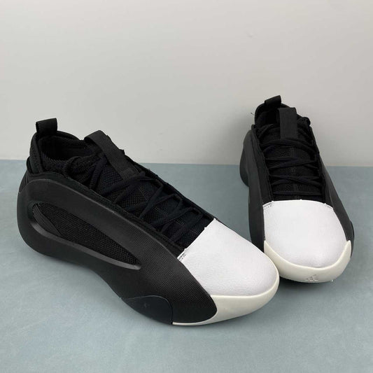 Harden Vol.8 black white