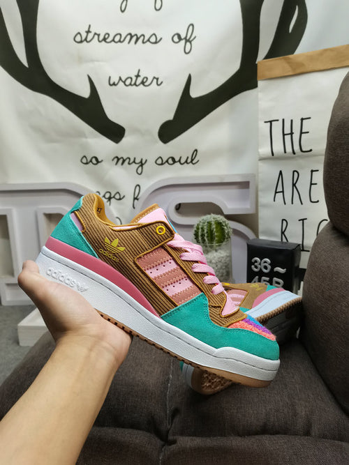 Forum x The Simpsons "Living Room"