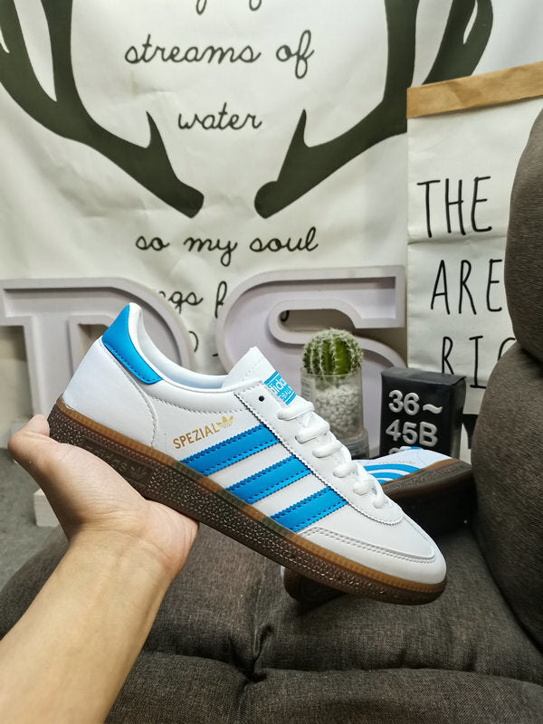 Spezial white blue
