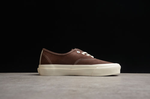 Vans Authentic brown