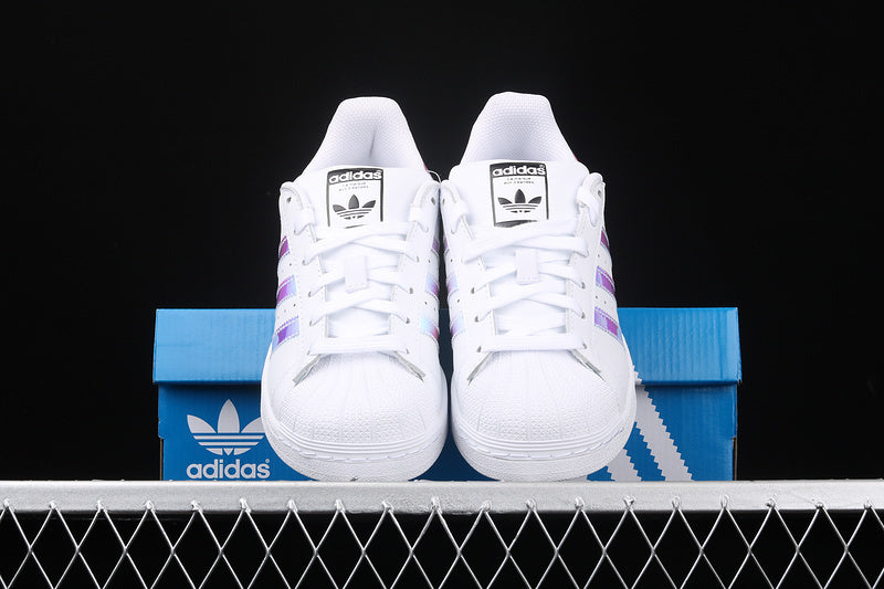 Superstar iridescent metallic