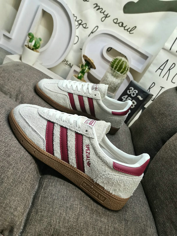 Spezial collegiate burgundy