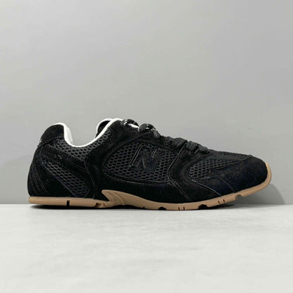 New Balance 530 x MIU MIU black patent
