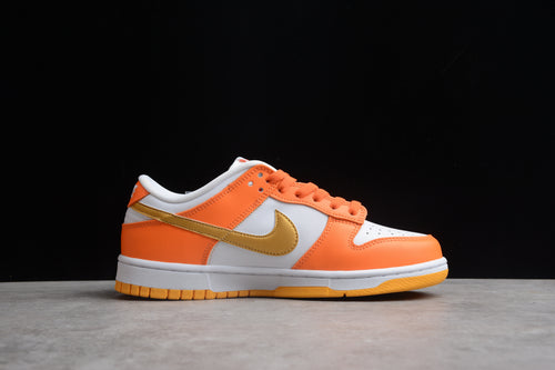 Dunk Low golden orange