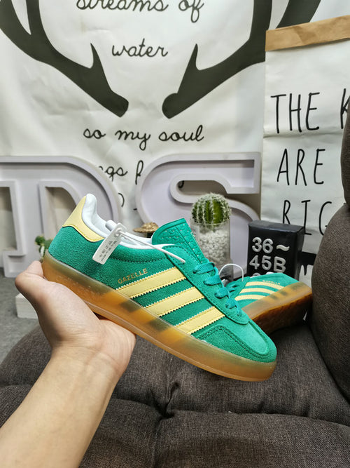 Gazelle indoor green yellow