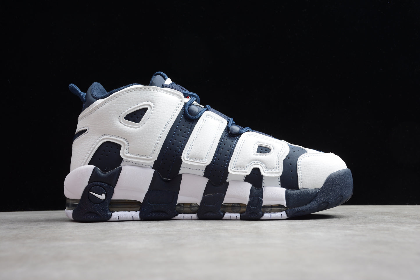 UpTempo marine white