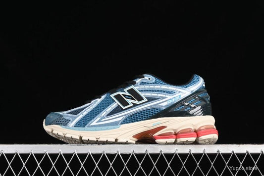 New Balance 1906R blue box