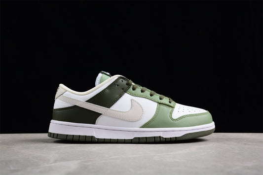 Dunk Low oil green