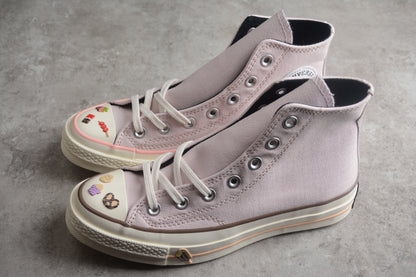 Converse pale pink & stickers