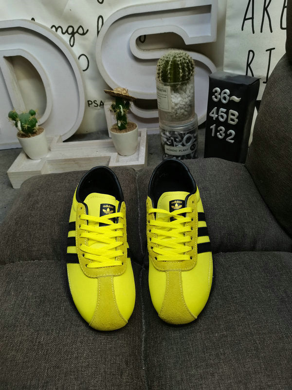 TOKYO yellow black