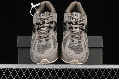 New Balance 1906R light brown
