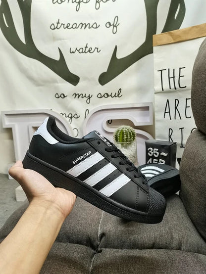 Adidas Superstar black white