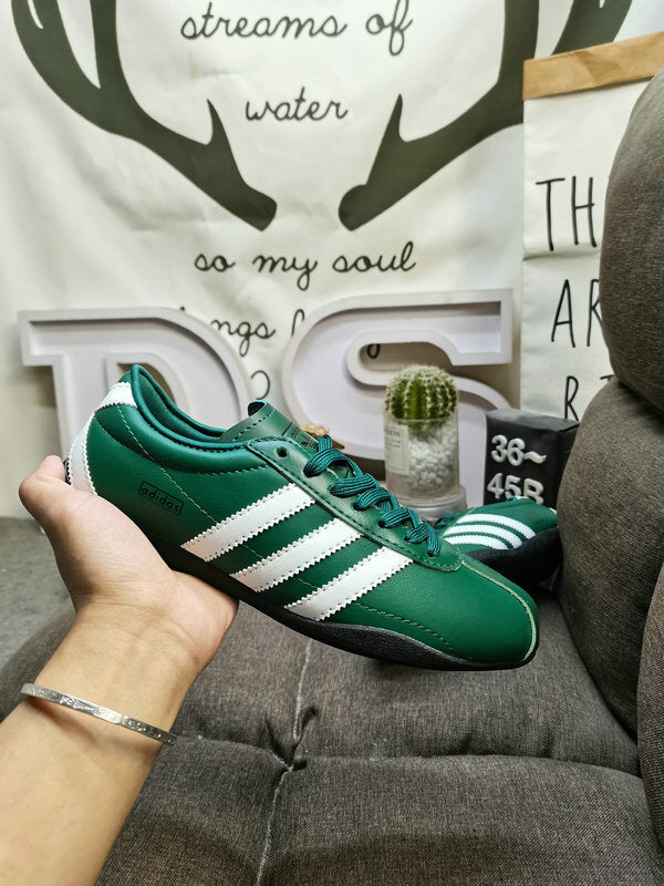 TOKYO olive white