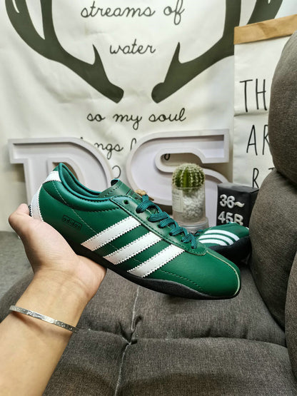 TOKYO olive white