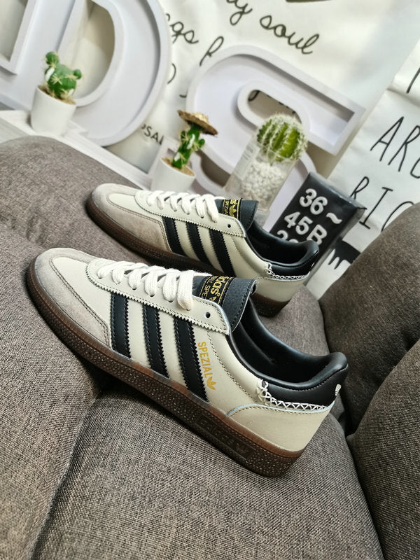 Spezial beige black
