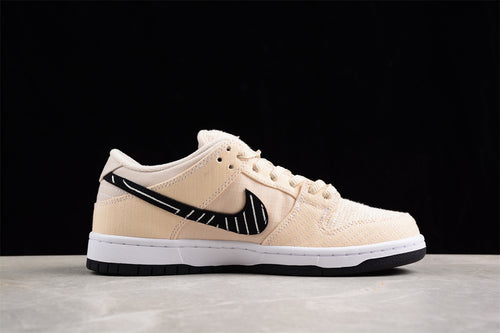 Dunk SB Low Albino & Preto