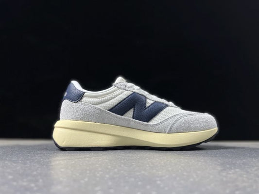 New Balance 370 grey navy