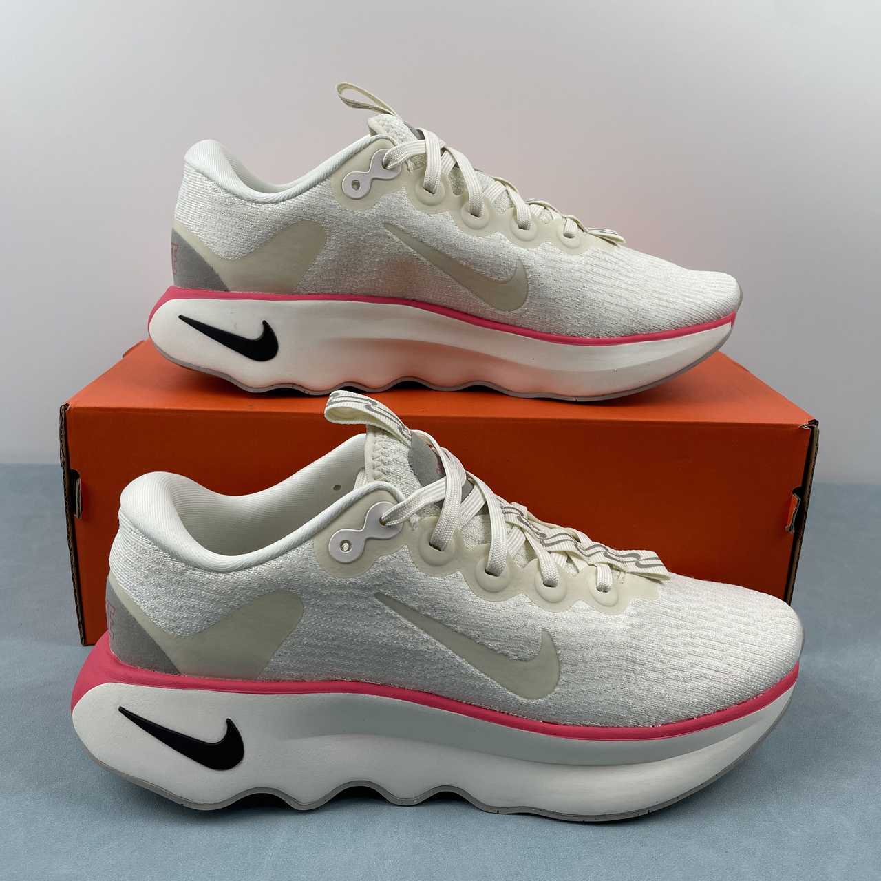 Motiva white redline