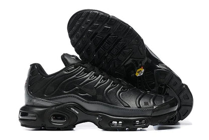 Nike TN triple black