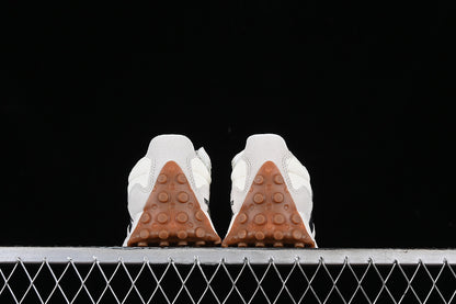 New Balance 327 moonbeam black