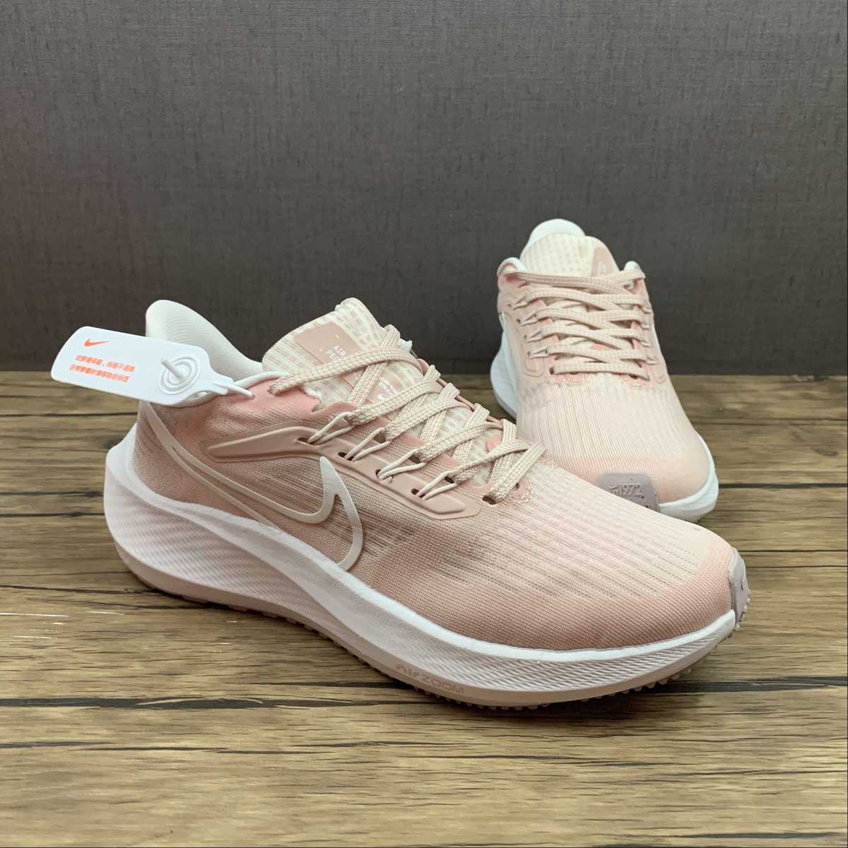 Zoom Pegasus 39 salmon