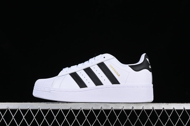 Superstar basic white black
