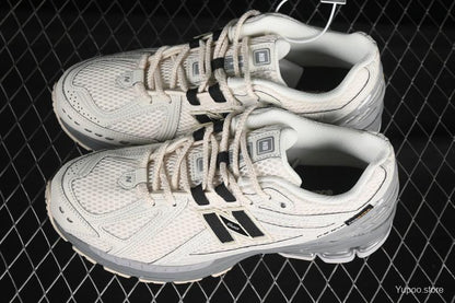 New Balance 1906R cream grey