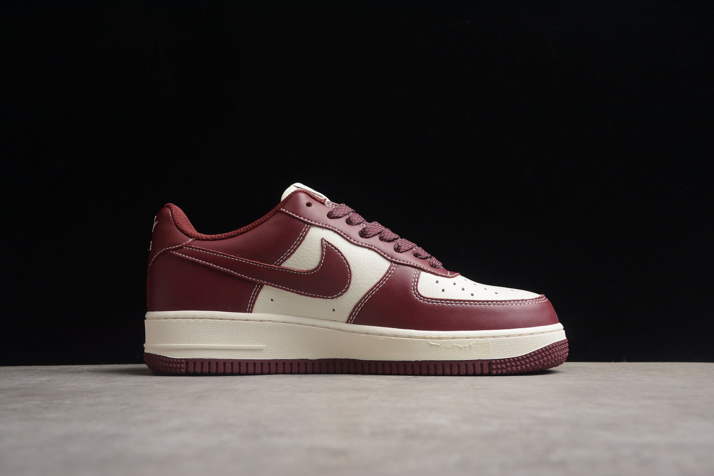 Air Force 1 burgundy white