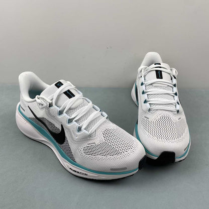 Zoom Pegasus 41 white black blue