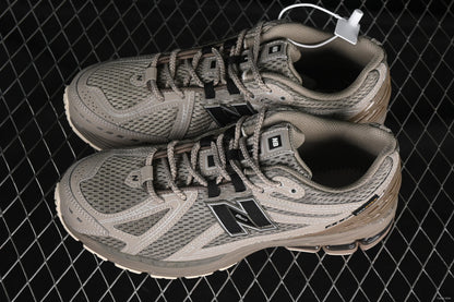 New Balance 1906R light brown