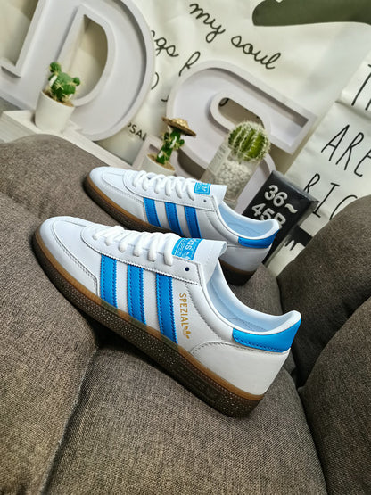 Spezial white blue