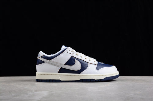 Dunk Low reverse navy