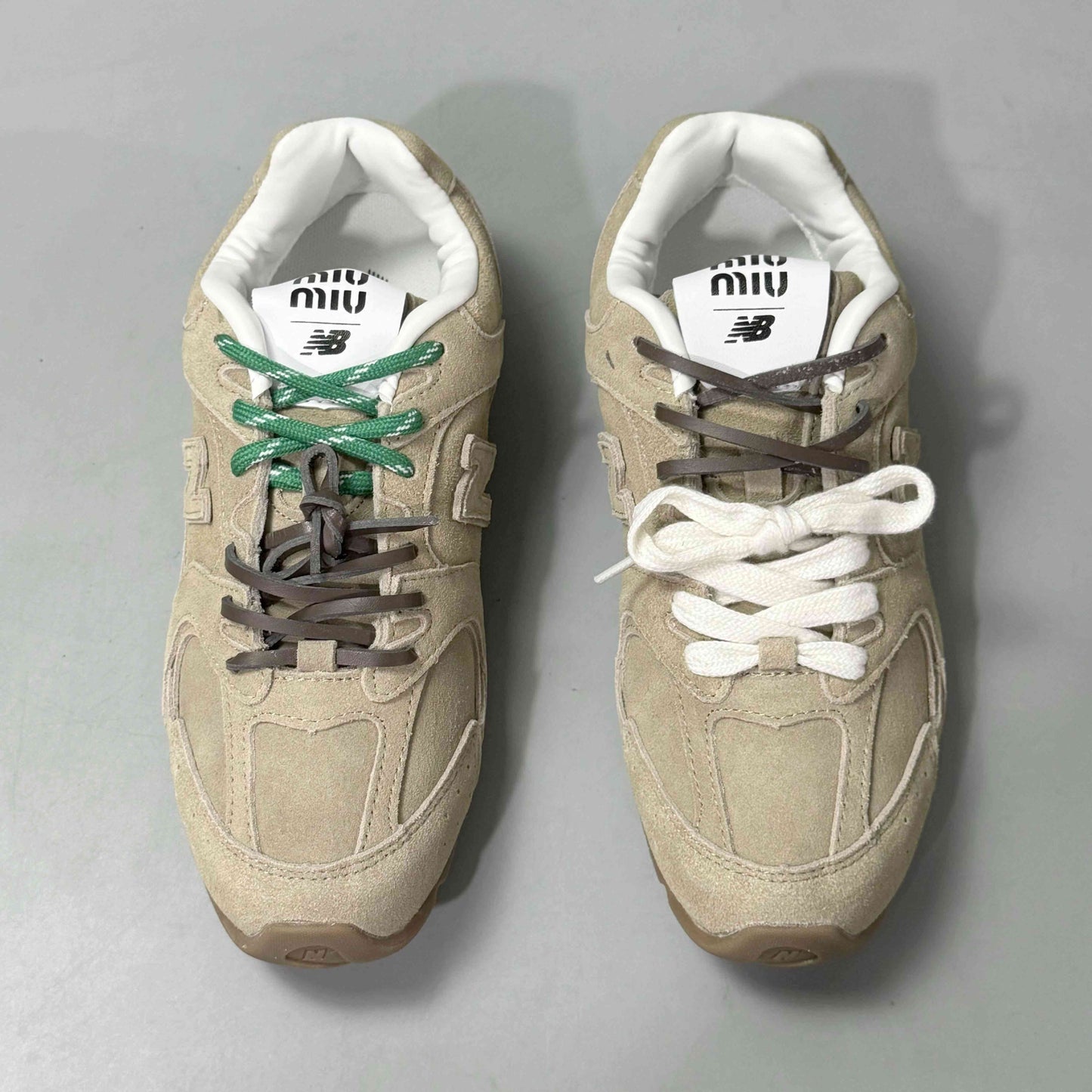 New Balance 530 x MIU MIU ecru