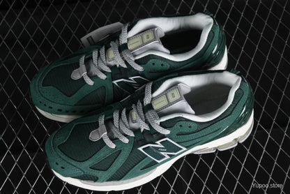 New Balance 1906R green white