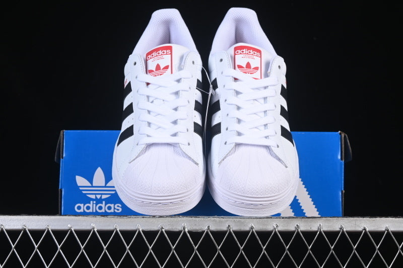Superstar love white black