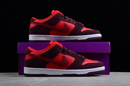 Dunk SB Low cherry red