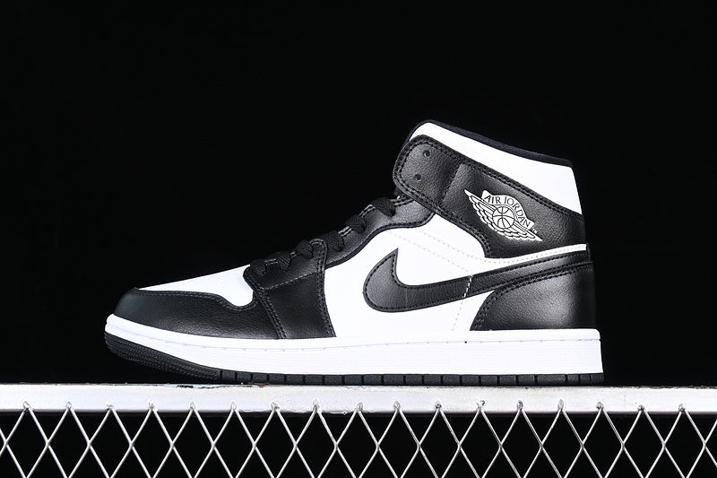 Jordan 1 Mid panda