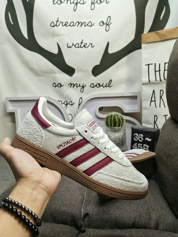 Spezial collegiate burgundy