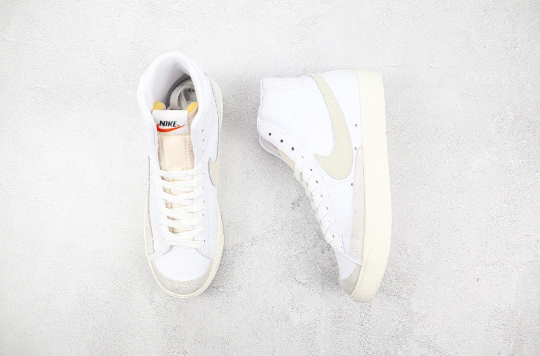 Blazer high beige swoosh